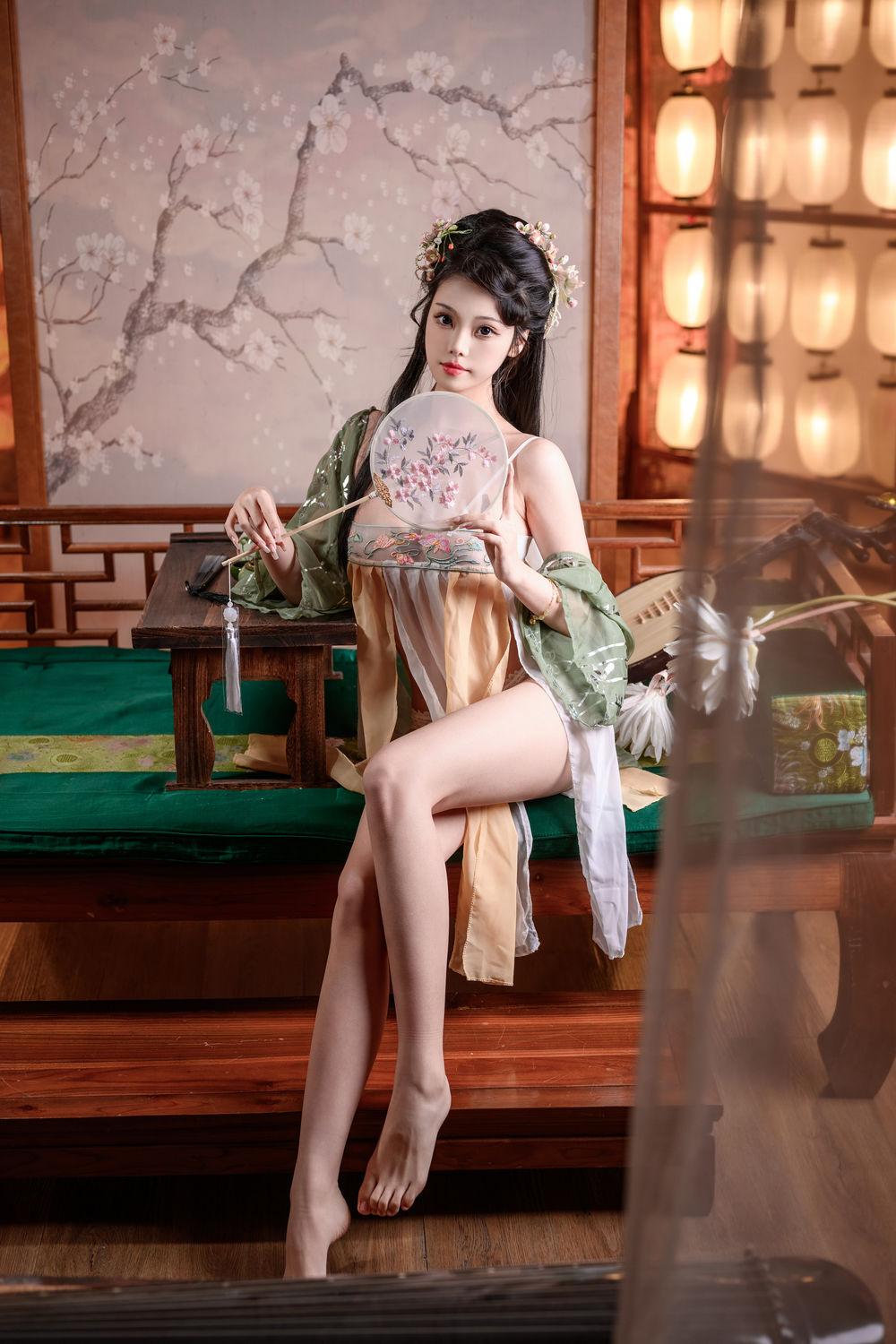 蜜汁猫裘 粉黛 [56P1V-1.85GB]