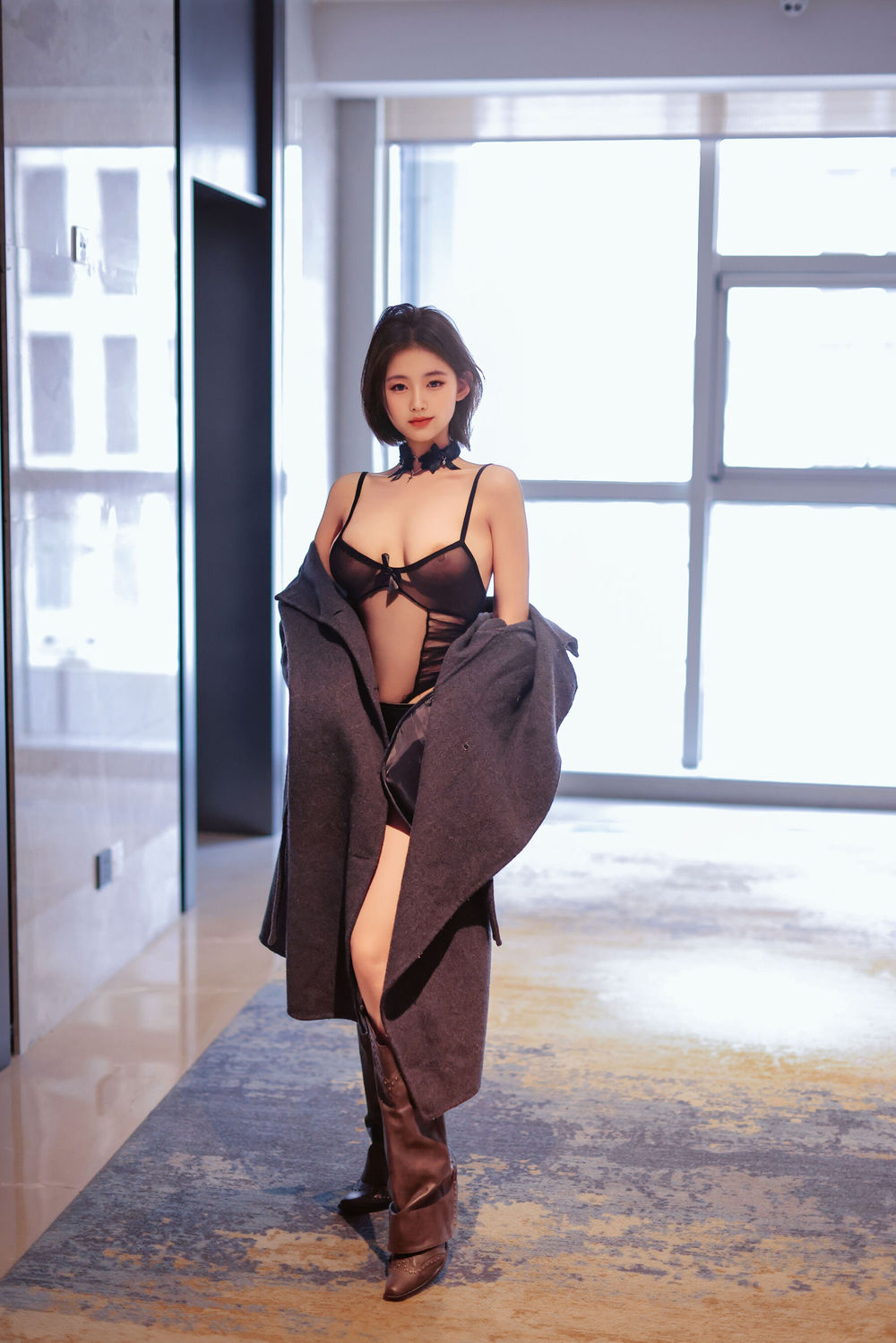 小橘子《镂空蕾丝》原版写真 [80P-91MB]