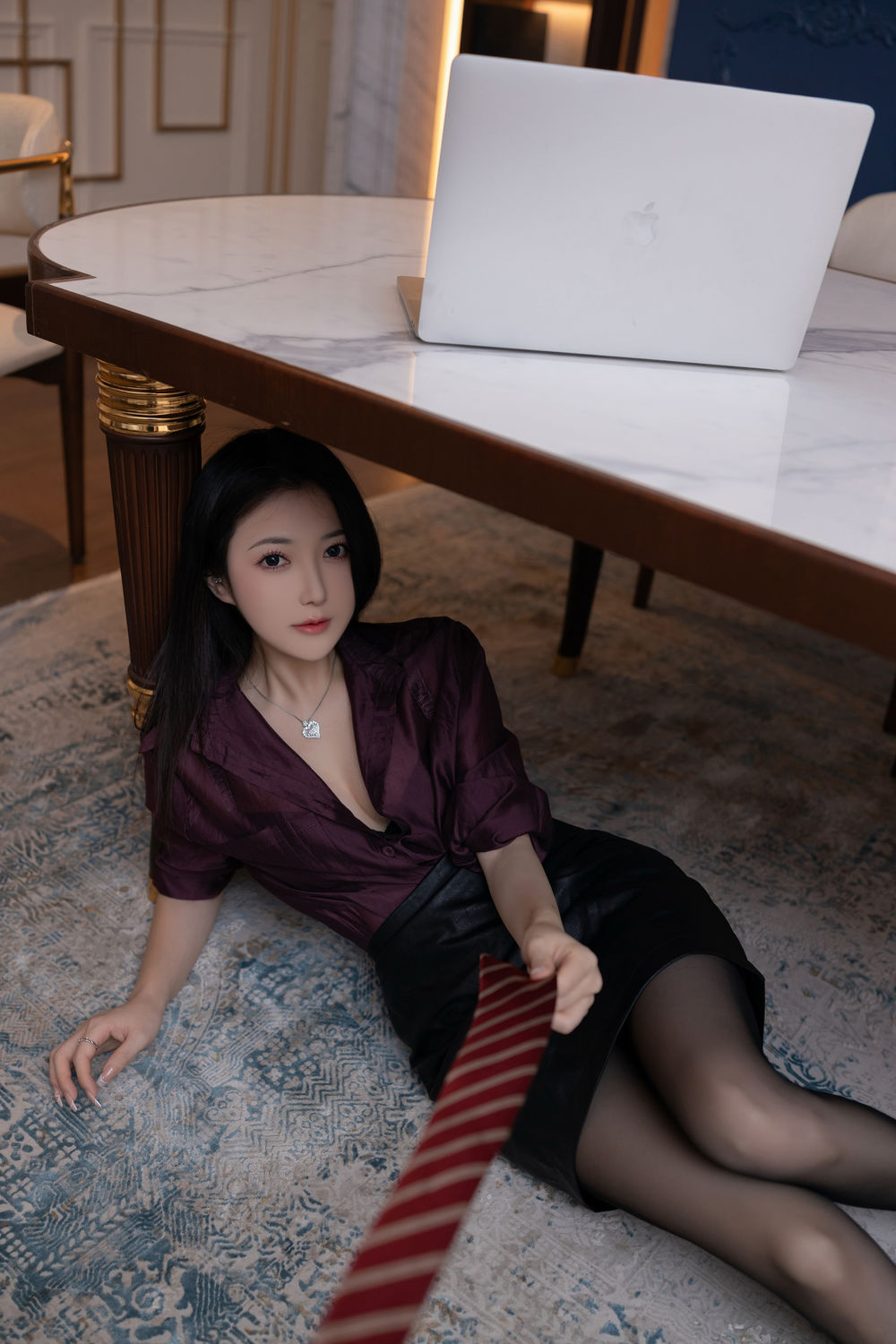 鱼子酱《紫色衬衫》原版写真 [120P-1.39G]