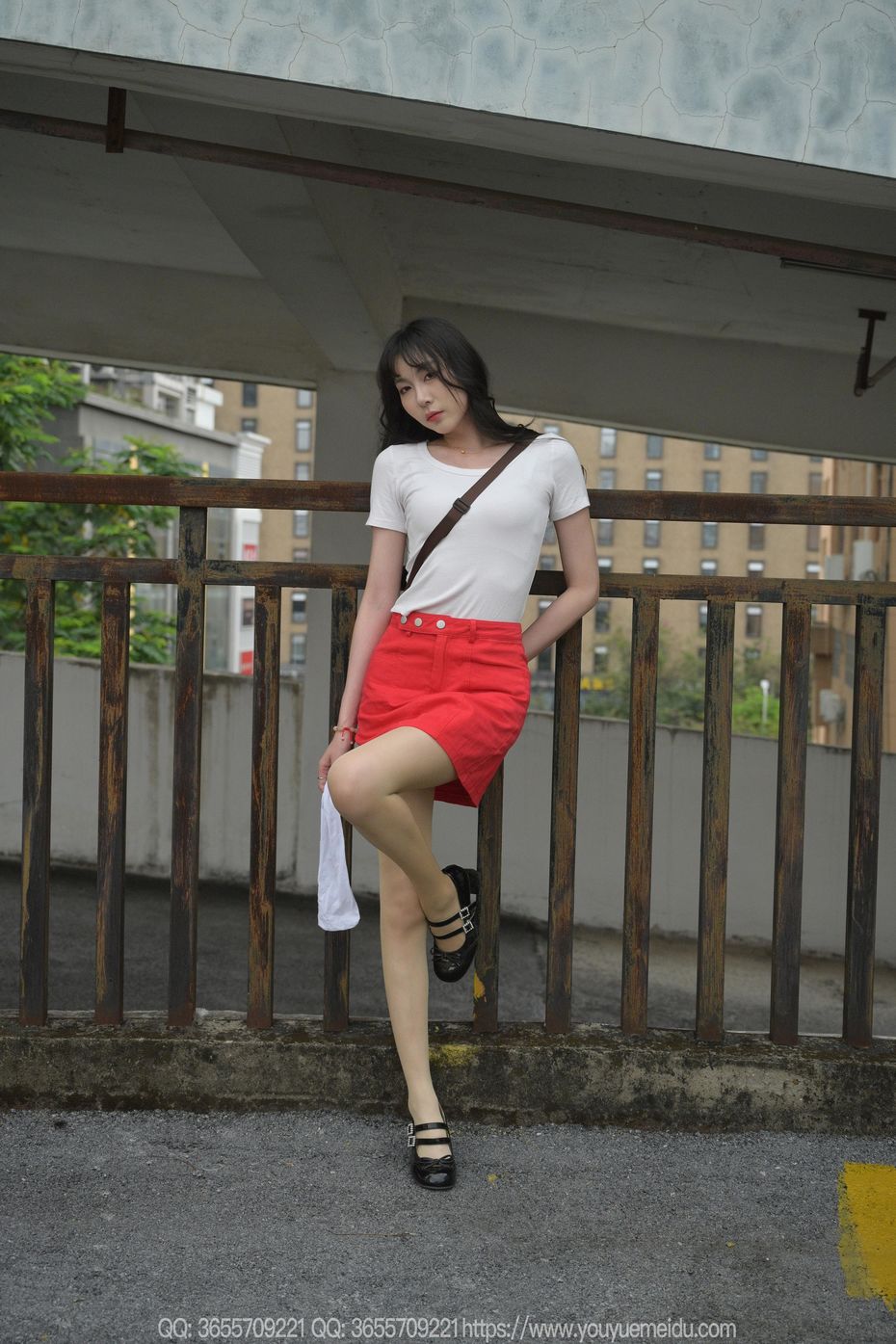 [IESS异思趣向] 2025.05.19 丝享家 2057 团团《红裙子（下）》[83P-140.6M]