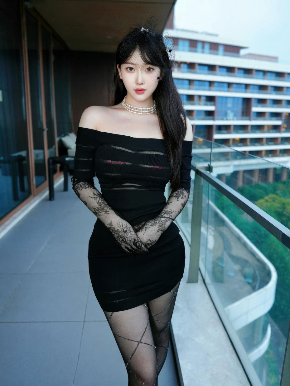李沁恩《未亡人可》原版写真